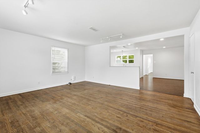 204 E Bailey Street, Ponder, TX 76259