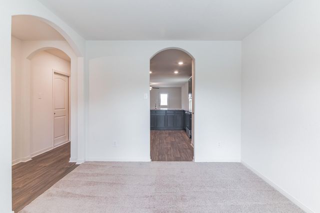 112 Allington CIR, Jarrell, TX 76537