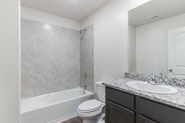 112 Allington CIR, Jarrell, TX 76537