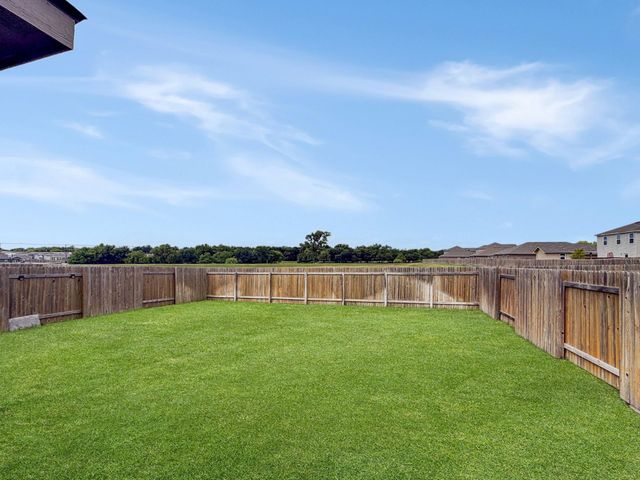 112 Allington CIR, Jarrell, TX 76537