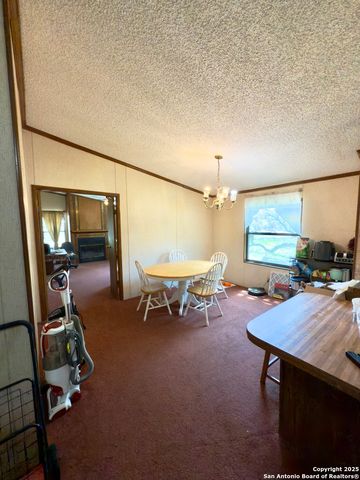138 Oak Valley, La Vernia, TX 78121
