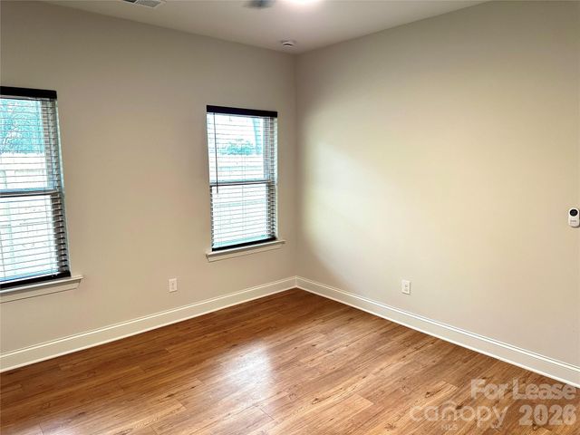 525 N Linwood Avenue, Charlotte, NC 28216