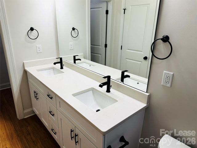 525 N Linwood Avenue, Charlotte, NC 28216