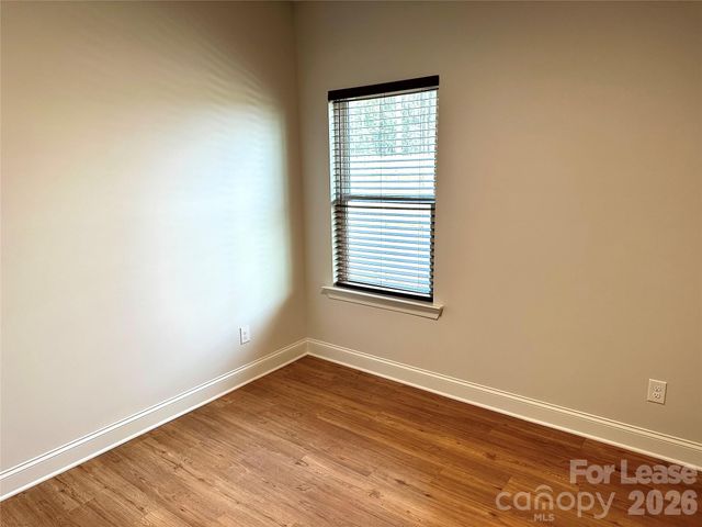 525 N Linwood Avenue, Charlotte, NC 28216