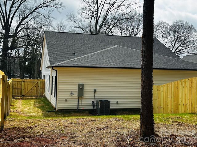 525 N Linwood Avenue, Charlotte, NC 28216