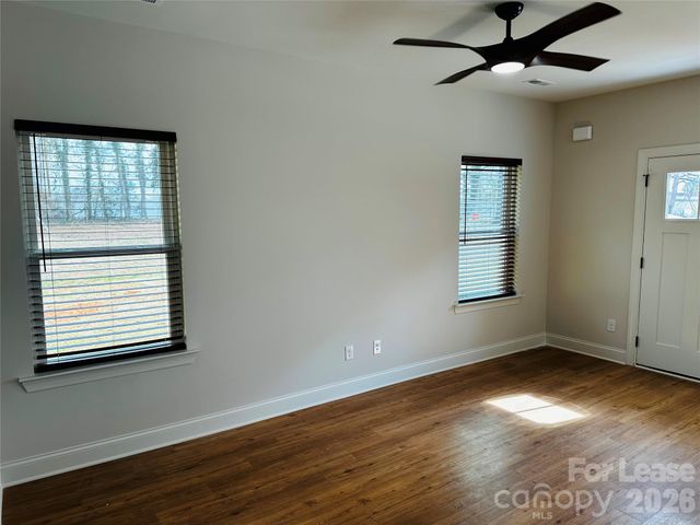 525 N Linwood Avenue, Charlotte, NC 28216