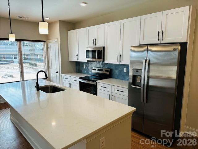 525 N Linwood Avenue, Charlotte, NC 28216