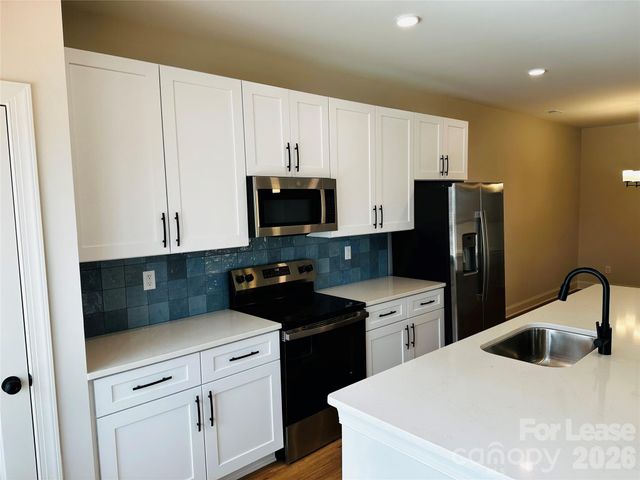 525 N Linwood Avenue, Charlotte, NC 28216