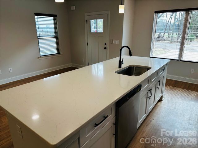 525 N Linwood Avenue, Charlotte, NC 28216