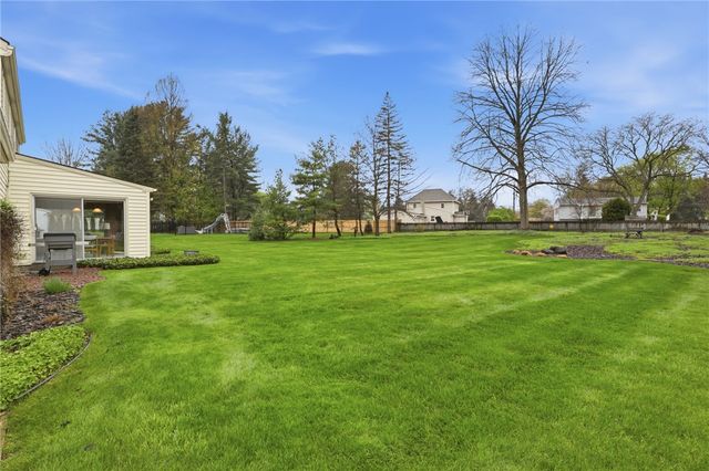 613 Bending Bough, Webster, NY 14580