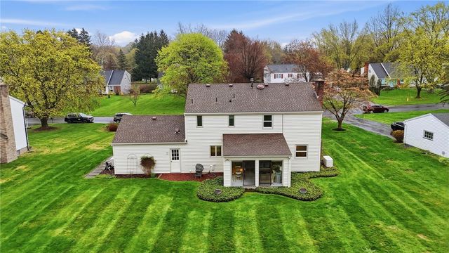 613 Bending Bough, Webster, NY 14580