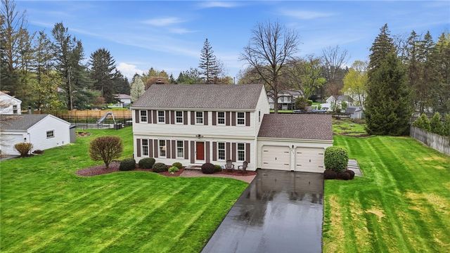 613 Bending Bough, Webster, NY 14580