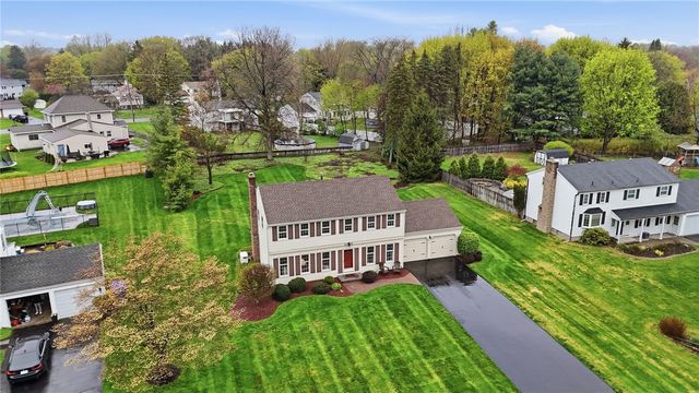 613 Bending Bough, Webster, NY 14580