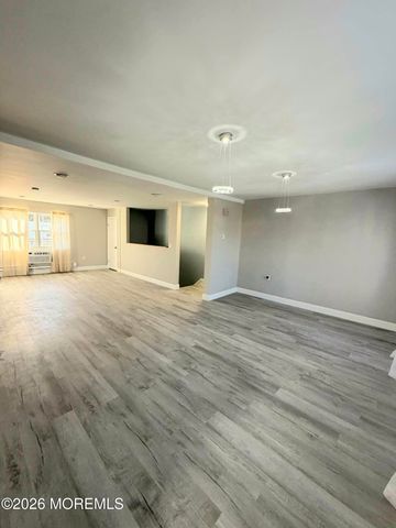 96 White Street D, Eatontown, NJ 07724