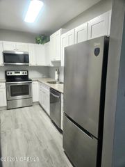 96 White Street D, Eatontown, NJ 07724