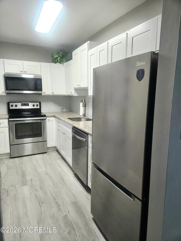 96 White Street D, Eatontown, NJ 07724