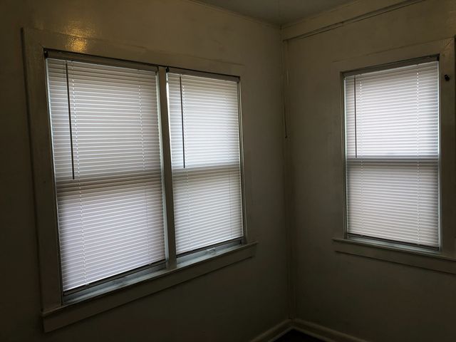 6841 S Prairie Avenue 1, Chicago, IL 60637