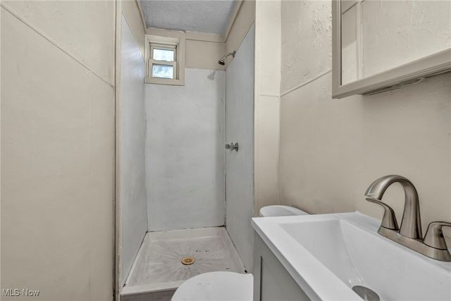 3667 E 61st Street, Cleveland, OH 44105