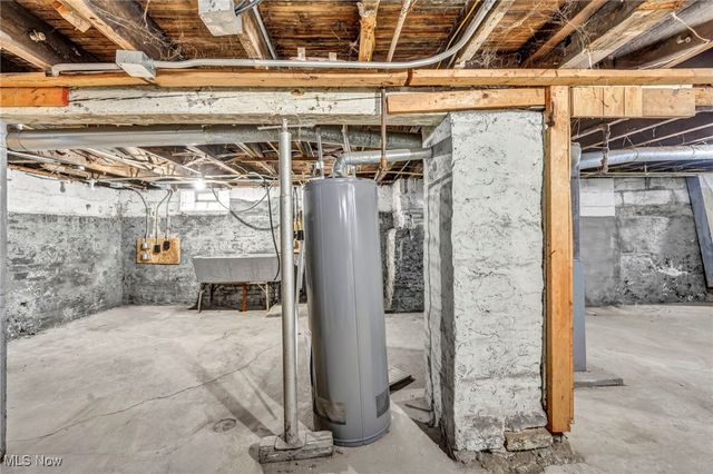 3667 E 61st Street, Cleveland, OH 44105