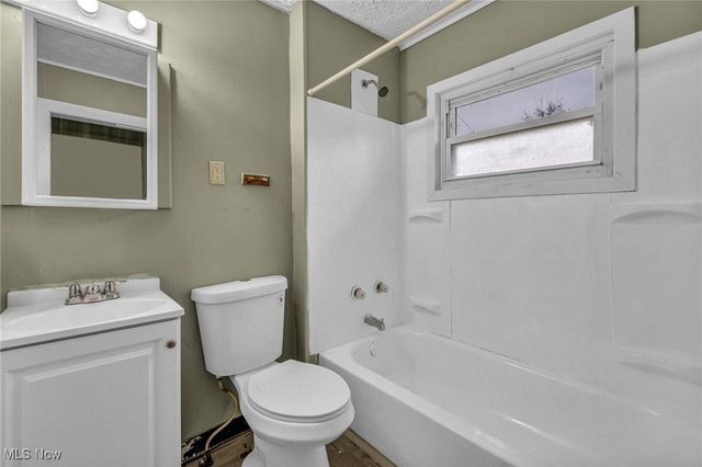 3667 E 61st Street, Cleveland, OH 44105