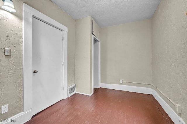 3667 E 61st Street, Cleveland, OH 44105