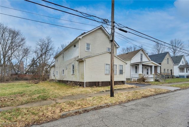 3667 E 61st Street, Cleveland, OH 44105