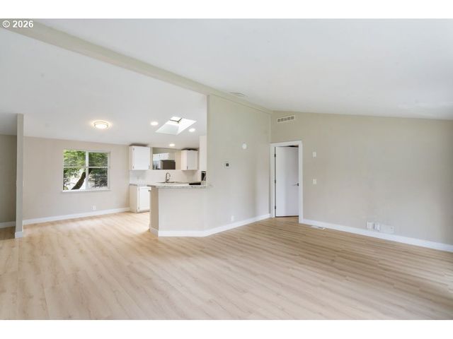 577 Se DANCE Dr, Estacada, OR 97023