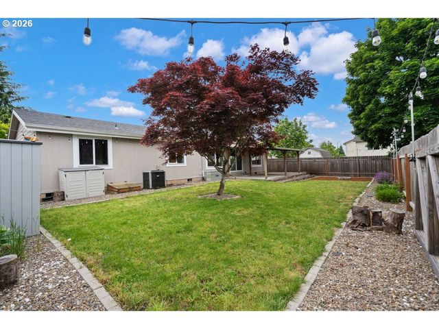 577 Se DANCE Dr, Estacada, OR 97023