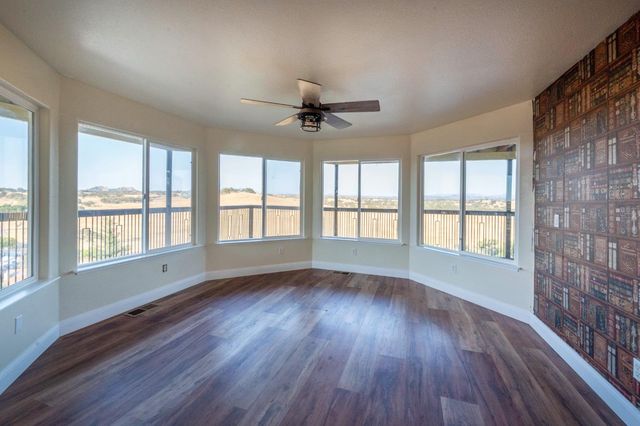 4155 Quail Hill Ct, Ione, CA 95640