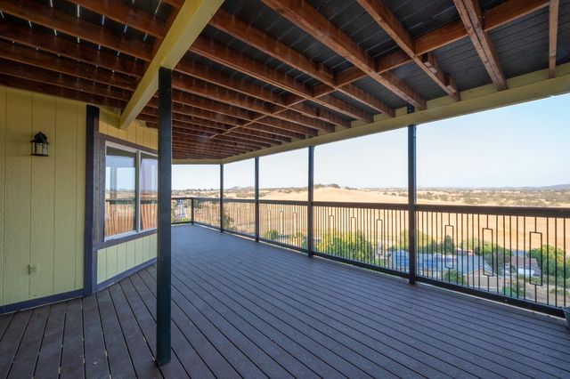 4155 Quail Hill Ct, Ione, CA 95640