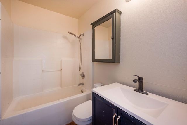 4155 Quail Hill Ct, Ione, CA 95640