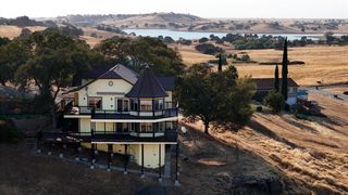 4155 Quail Hill Ct, Ione, CA 95640