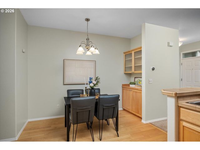 2283 Nw OAK KNOLL Pl, Beaverton, OR 97006