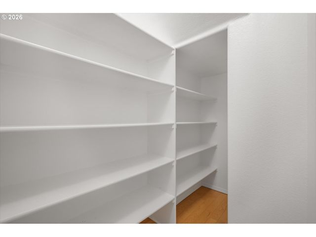 2283 Nw OAK KNOLL Pl, Beaverton, OR 97006