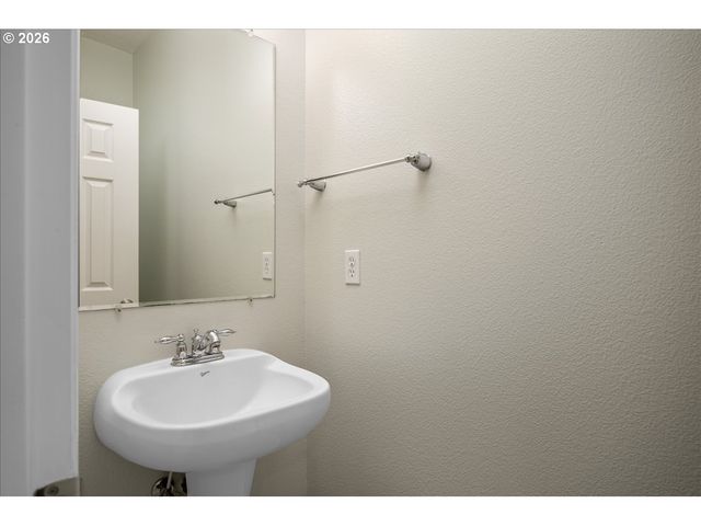 2283 Nw OAK KNOLL Pl, Beaverton, OR 97006