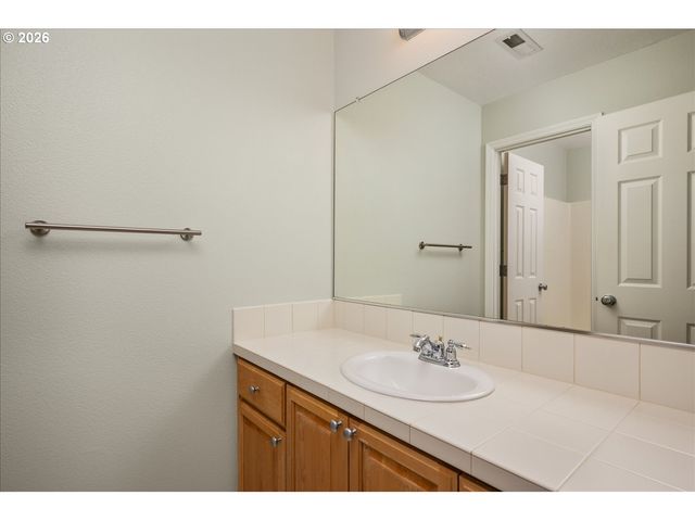 2283 Nw OAK KNOLL Pl, Beaverton, OR 97006