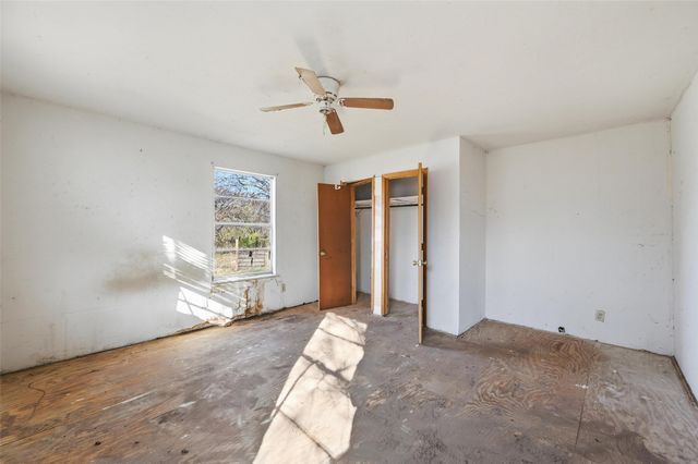 604 S Spears Street, Alvarado, TX 76009
