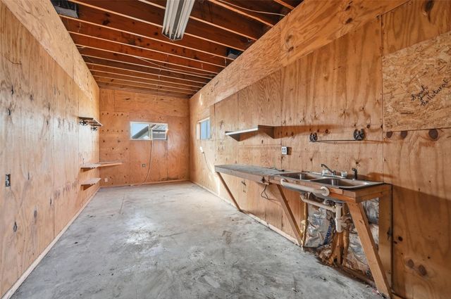 604 S Spears Street, Alvarado, TX 76009