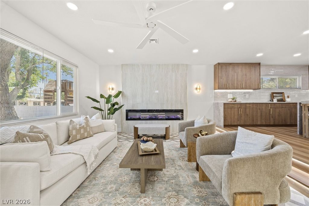 1242 Campbell Drive, Las Vegas, NV 89102 — photo 2