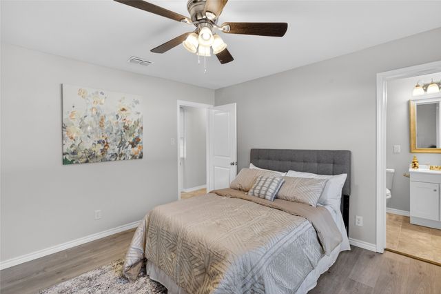 2716 S Jones Street, Fort Worth, TX 76104