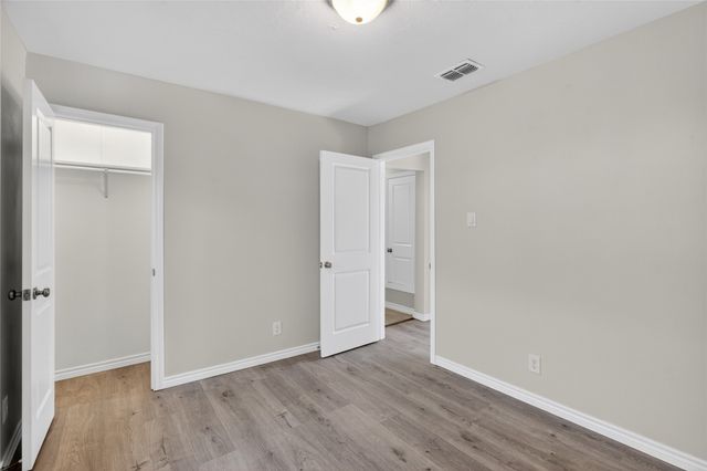 2716 S Jones Street, Fort Worth, TX 76104