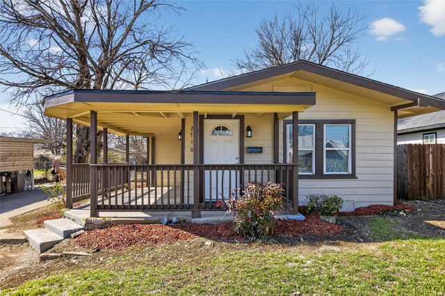 2716 S Jones Street, Fort Worth, TX 76104