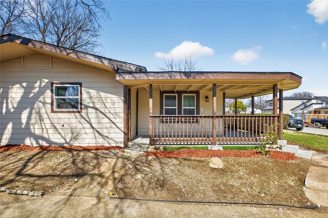 2716 S Jones Street, Fort Worth, TX 76104