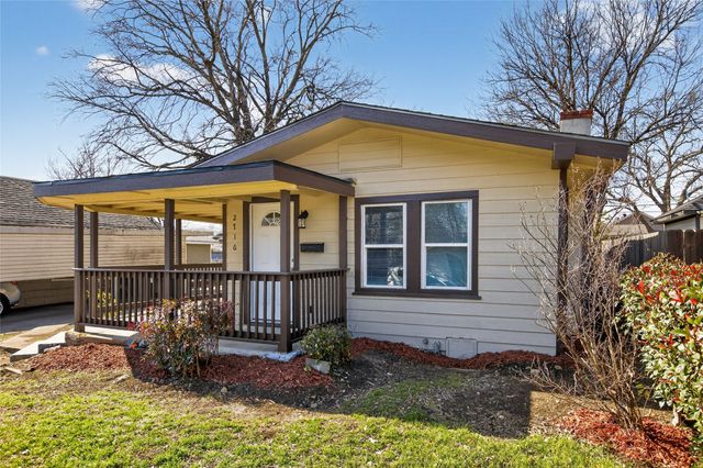 2716 S Jones Street, Fort Worth, TX 76104
