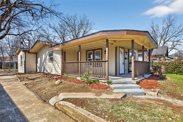2716 S Jones Street, Fort Worth, TX 76104
