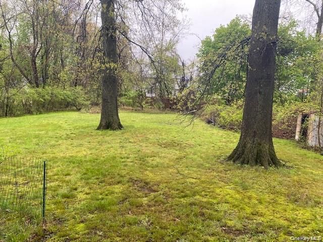 8 Birchwood Avenue, Nanuet, NY 10954