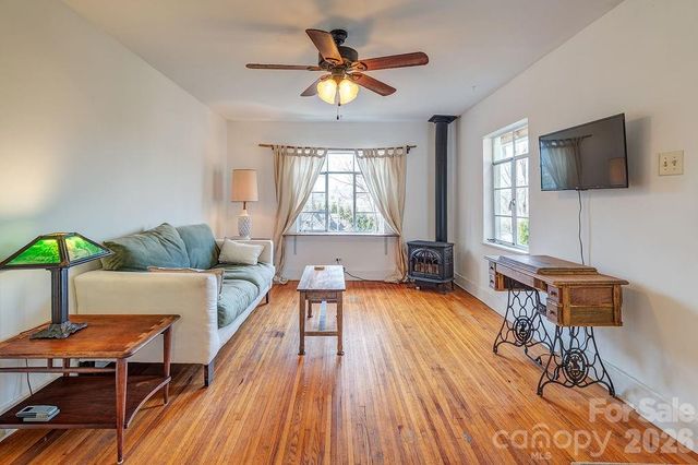 224 Old Home Road, Asheville, NC 28804