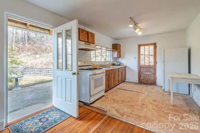 224 Old Home Road, Asheville, NC 28804