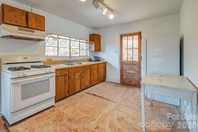 224 Old Home Road, Asheville, NC 28804