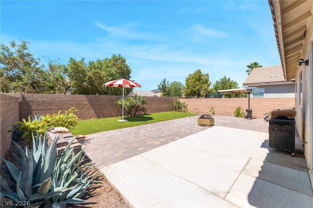 3747 Squirrel Street, Las Vegas, NV 89122